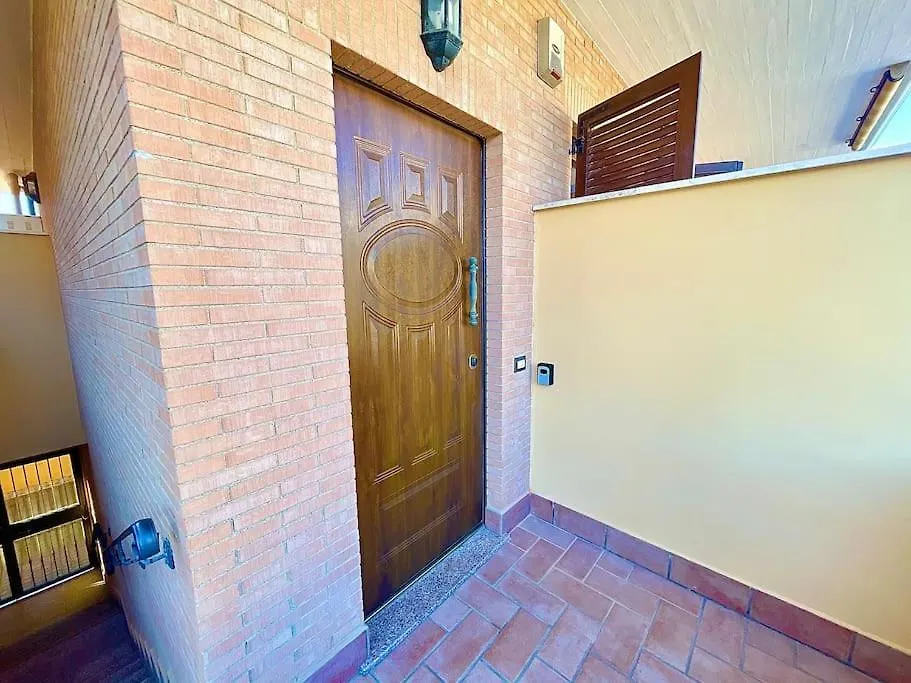 Aeroporto A 7 Minuti Ampio Trilocale In Centro Apartment Fiumicino 0*,  Italy